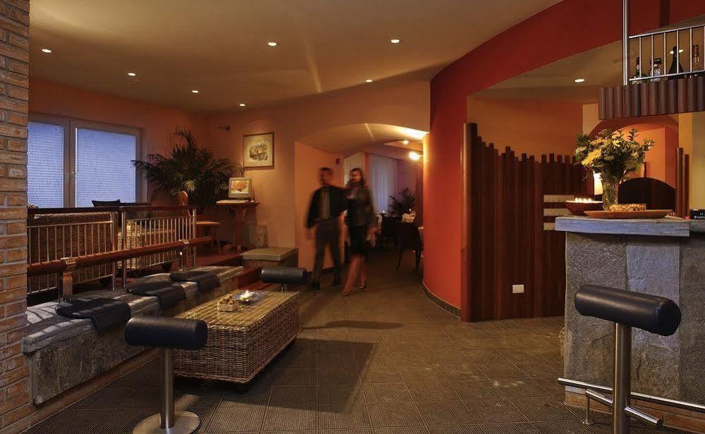 Hotel Krone - Eat, Drink, Stay Bressanone Exterior foto